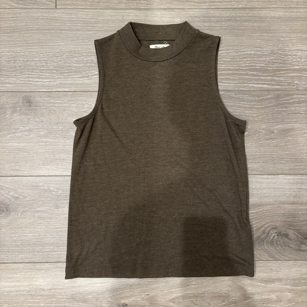 Madewell sleeveless heathered olive green mockneck top